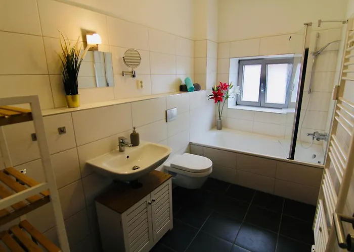 아파트 Fewozauber - Domspatz, 50qm, Top-lage, Style, Dachterrasse, Business 슈베린