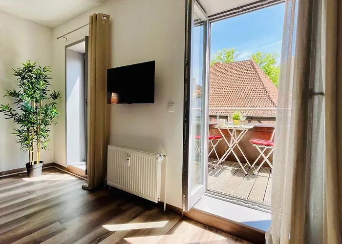아파트 Fewozauber - Domspatz, 50qm, Top-lage, Style, Dachterrasse, Business
